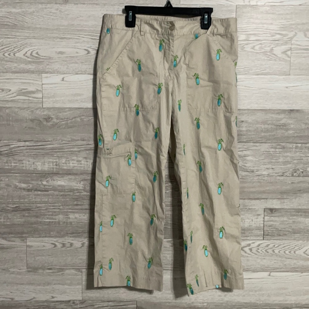 2 for $30 ~ Lilly Pulitzer Embroidered Golfing Bag Capris